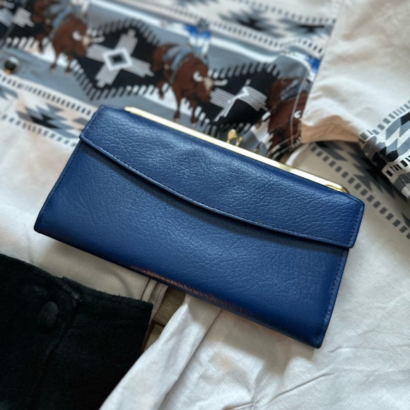 Rolfs Handbags - Vintage Rolfs Blue Leather Wallet | Kiss Lock Coin Purse | Cowhide